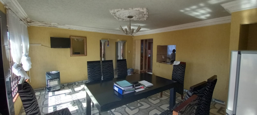 5 Bedroom Property for Sale in Zamdela Free State